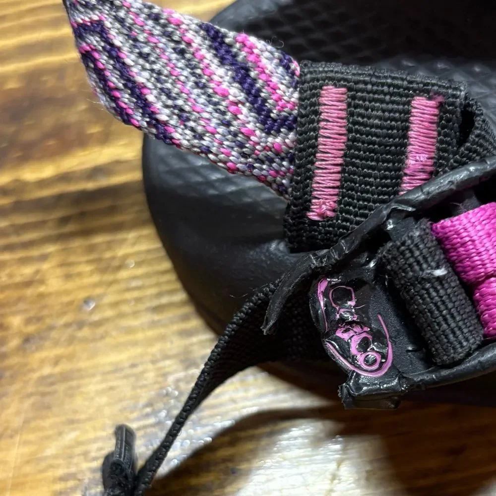 Chaco Pink Sandals‎ Size 1